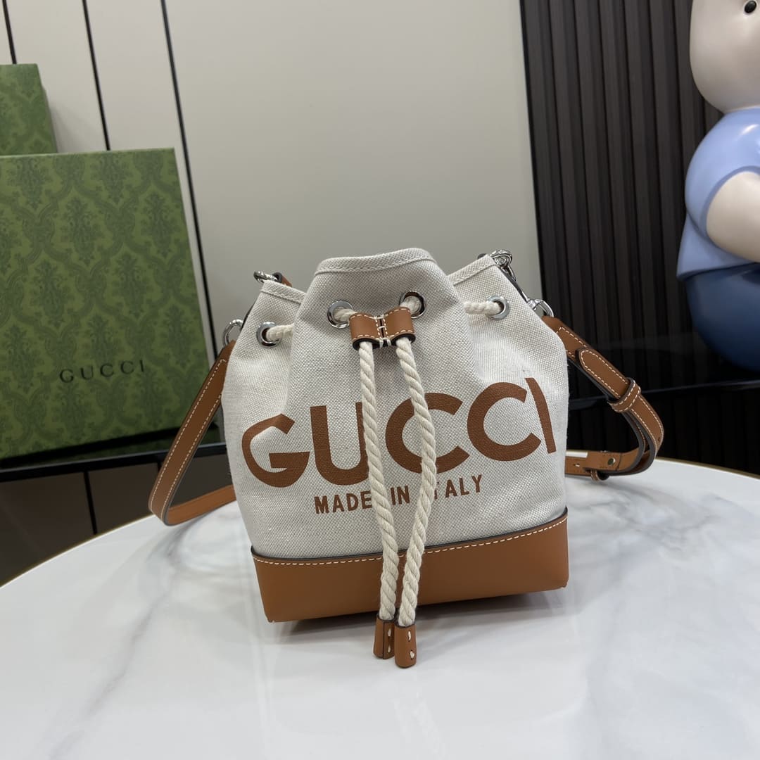 Mini shoulder bag with Gucci print